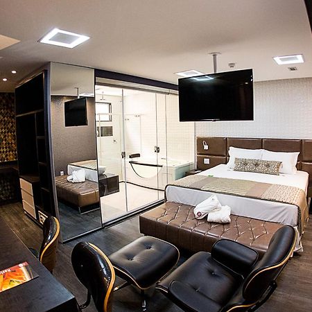 Bristol Vicosa Hotel エクステリア 写真
